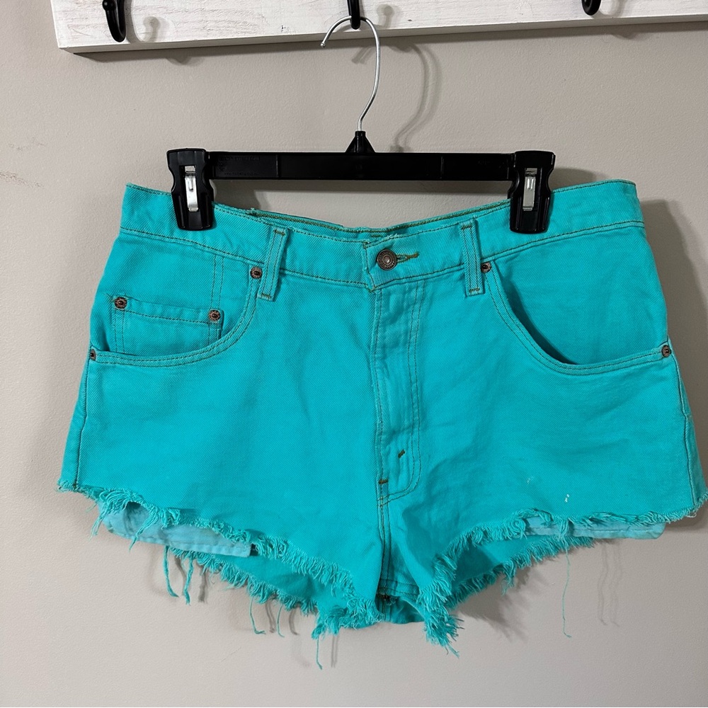 LEVI’S Vintage Custom died Cut off High Rise denim Shorts